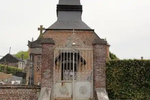 Vincy-Reuil-et-Magny (Aisne) église Saint-Léger de Magny