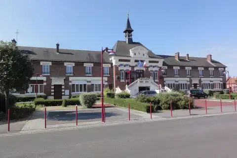 Viry-Noureuil (Aisne) mairie-école