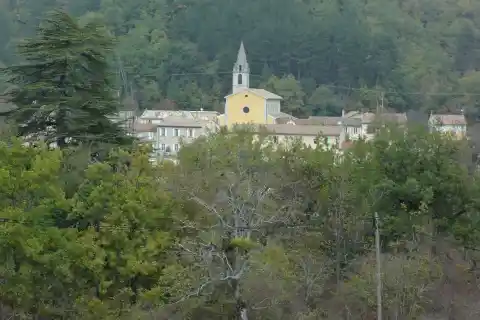 Vue de Noyers-sur-Jabron