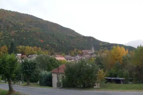 Vue générale de Valserres( Hautes-Alpes)