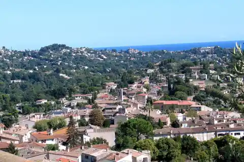 Village de La Colle-sur-Loup, Alpes-Maritimes, France