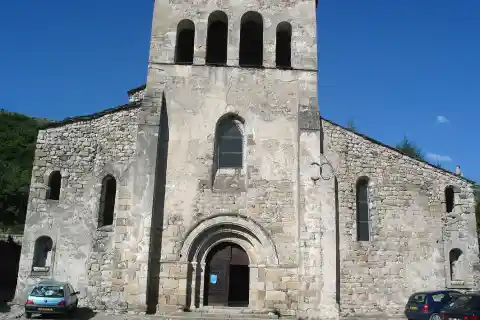 Vue de Montpezat-sous-Bauzon