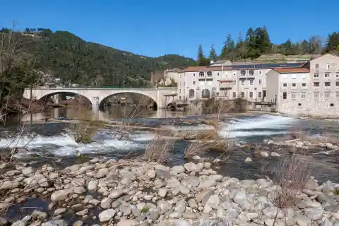 Vue des Ollières-sur-Eyrieux