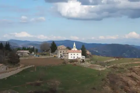 Vue de Saint-Étienne-de-Serre