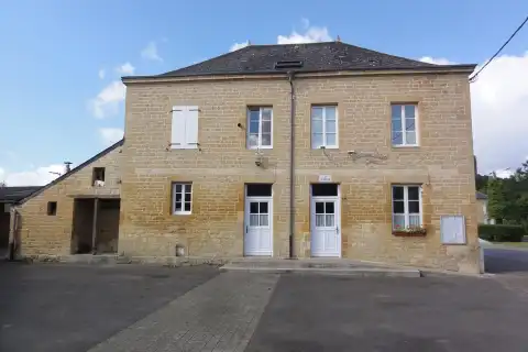 Clavy-Warby (Ardennes) la mairie à Clavy