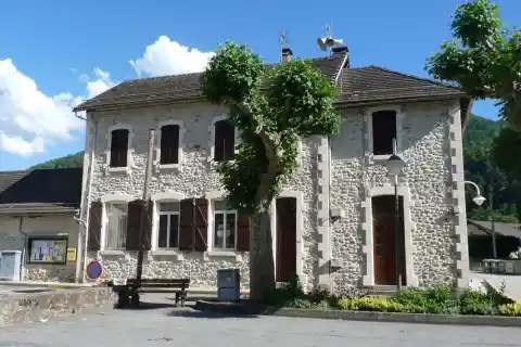 Mairie de Savignac-les-Ormeaux, Ariège, France