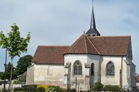 Église Saint-Pierre de Villette-sur-Aube