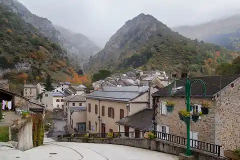 Vue de Sainte-Colombe-sur-Guette