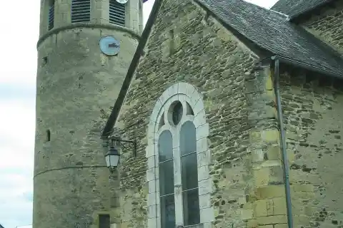 Église de Castelnau-de-Mandailles (Aveyron)