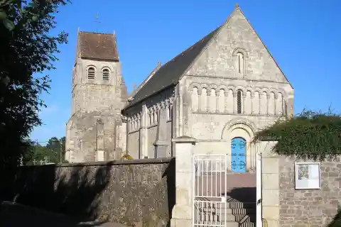 Mouen (Normandie, France). L'église Saint-Malo