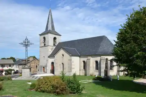 Eglise de Fridefont, Cantal, France