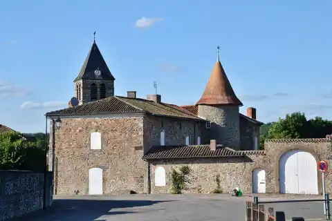 Le logis Saint-Michel, le clocher Saint-Michel (Chabanais, Charente, France)