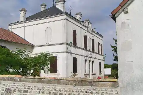 Mairie de la Forêt-de-Tessé