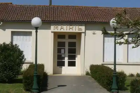 Mairie de Fouqueure, Charente, France