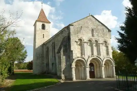 Église de Ladiville (16), France