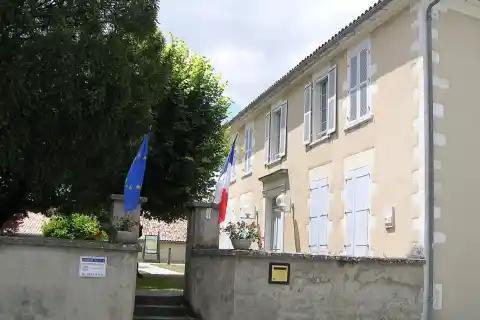 Mairie de Saint-Palais-du-Né