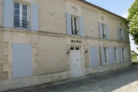 Mairie de Sigogne, Charente, France