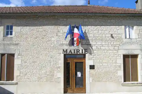 Mairie de Theil-Rabier