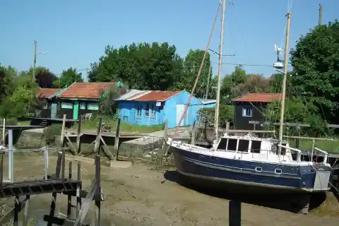 Le port ostréicole de La Tremblade