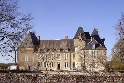Château de la Vallée à Assigny (Cher) XVIe siècle