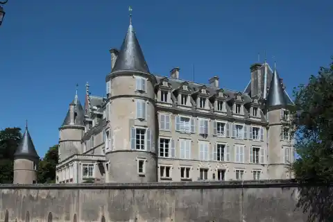 Château, façade nord, Fr-18-Blet