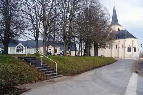 L'église de Lazenay, Cher, France
