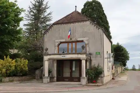 Mairie de Cléry (21)