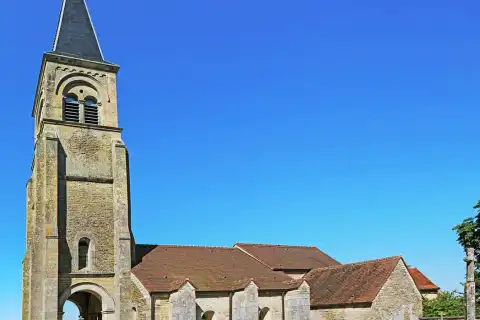 Église Saint-Martin à clocher-porche d'Étormay
