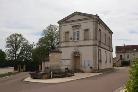 Mairie de Poiseul-lès-Saulx (21)