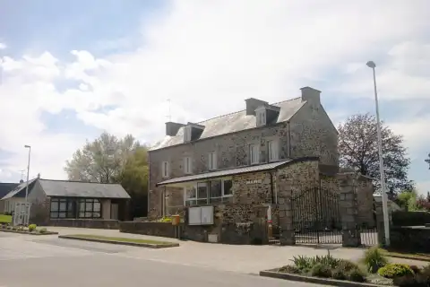 Mairie de Noyal, dép. de Côtes-d'Armor (France)