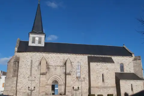 Eglise du XII - XV siècle de Vallière (Creuse- France)