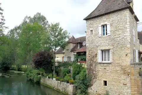 La vallée de la Céou à Bouzic