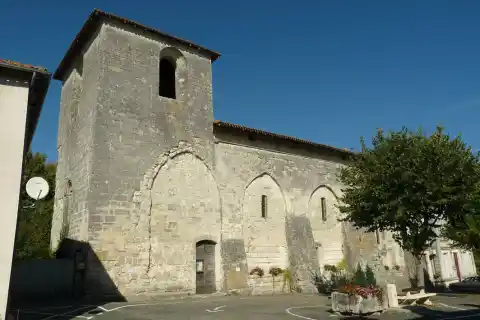 Église de Cherval (24), France