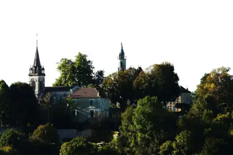 Vue générale de Clermont-de-Beauregard Dordogne, France