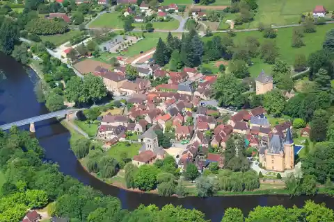 Vue de Saint-Léon-sur-Vézère