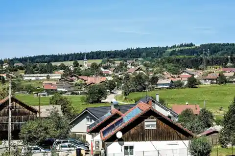 Village de Frambouhans, vu du quartier du Crotot. Doubs