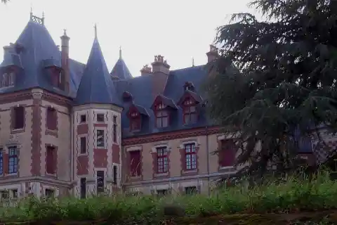 Courteilles (Normandie, France). Le château du Jarrier