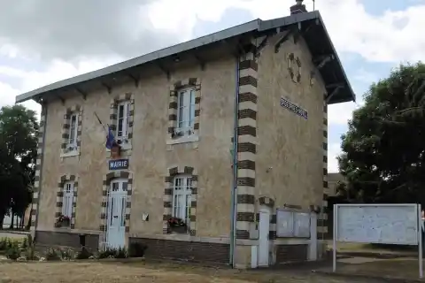 Saint-Georges-Motel ancienne gare mairie