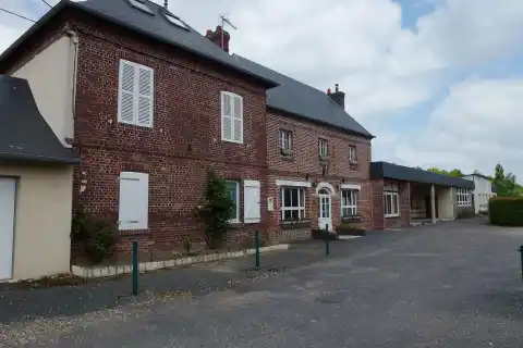 Vue de Saint-Léger-de-Rôtes