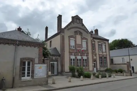 Mairie-école de Lumeau, Eure-et-Loir, France