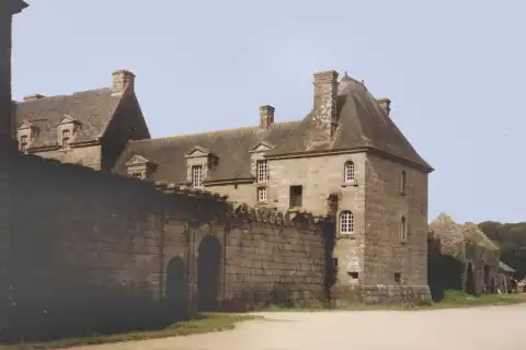 Château de Kergroadès du 17e s., commune de Brélès, Finistère, Bretagne, France