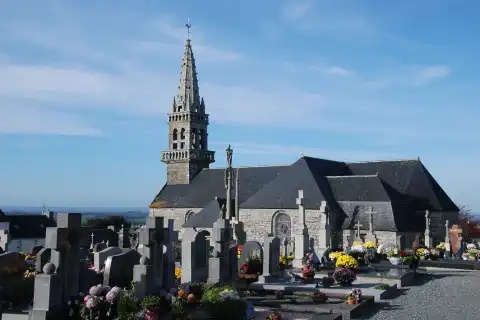Cimetière et église de Motreff