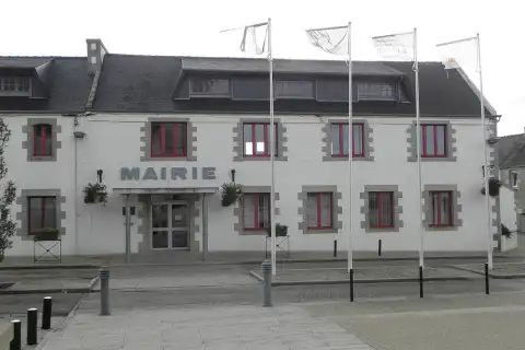 Mairie de Plouénan (29)