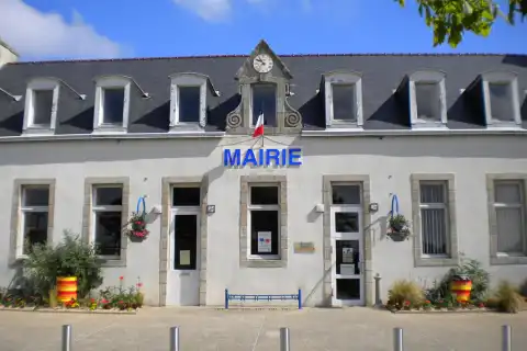 Mairie de Plozévet, Cornouaille, Bretagne
