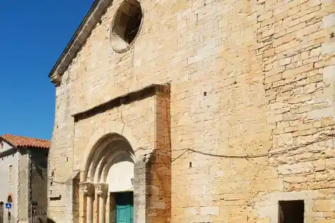 France - Gard - Église Saint-André de Bernis
