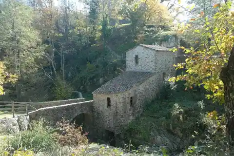 Moulin de la Mouleyrette, Colognac (Gard, France)