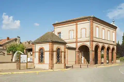 Ondes. La mairie