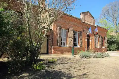 Rouffiac-Tolosan (Haute-Garonne, France) : La mairie