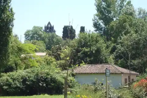 L'Isle-Arné (Gers, Fr) vue du village