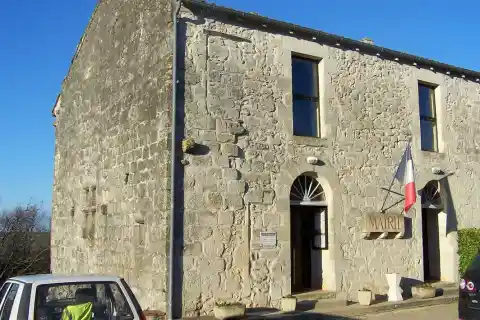 Mairie de Roquebrune (Gironde, France)